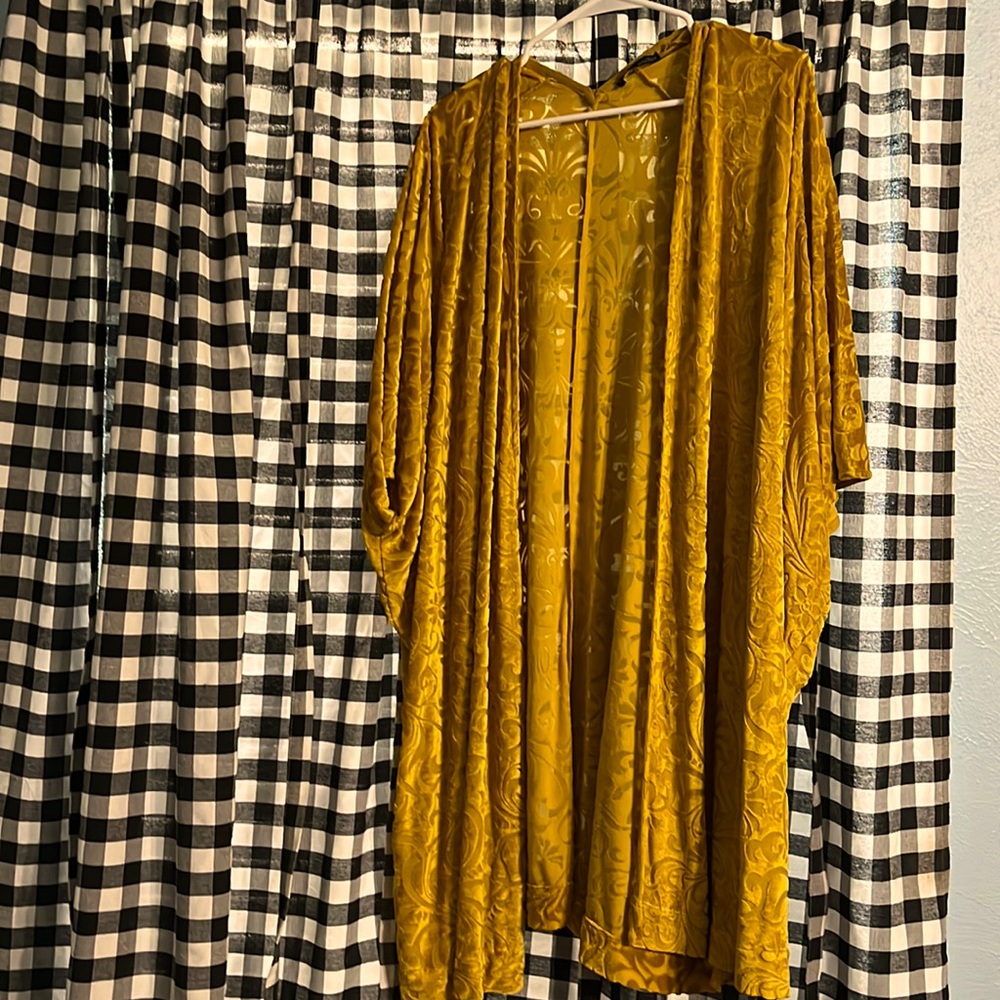 Zara Velvet Kimono/Cardigan size M